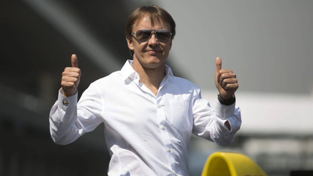 Adrian Fernandez Net Worth 2025