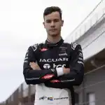 Sheldon van der Linde Net Worth 2025